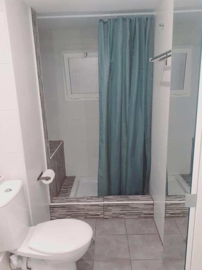 Rainbow Rentals Marques 7 Benidorm Bagian luar foto