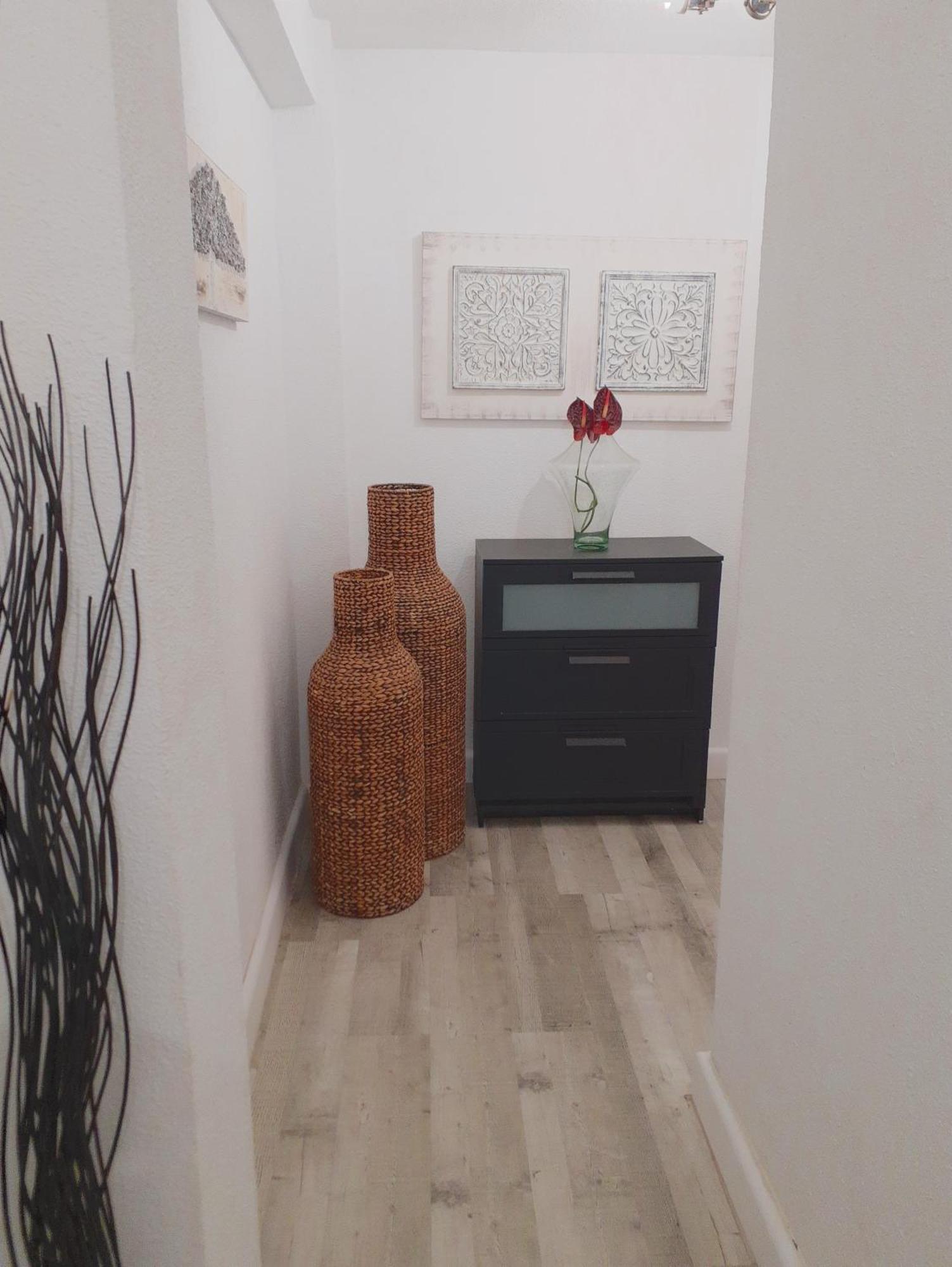 Rainbow Rentals Marques 7 Benidorm Bagian luar foto